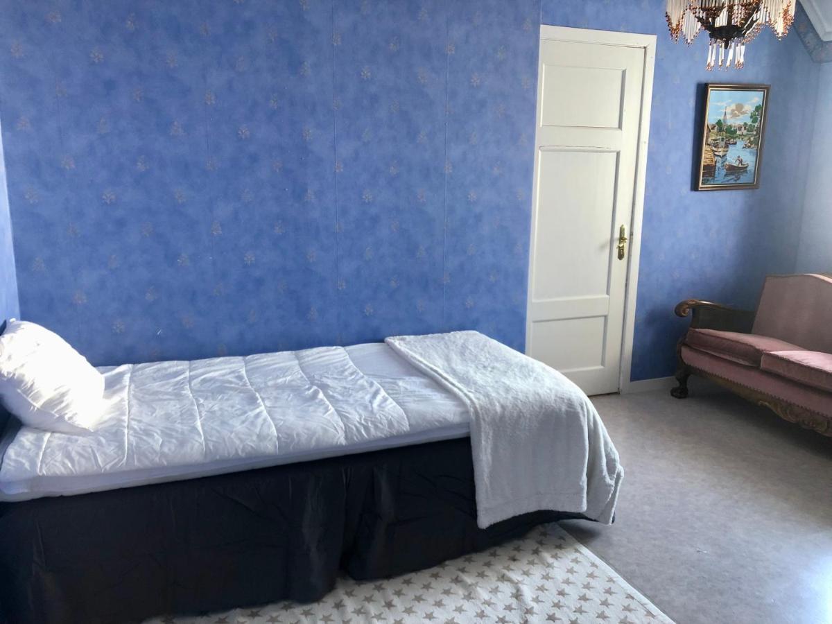 Vacker Vaning Med Havsutsikt I Stroemstads Centrum. Buitenkant foto